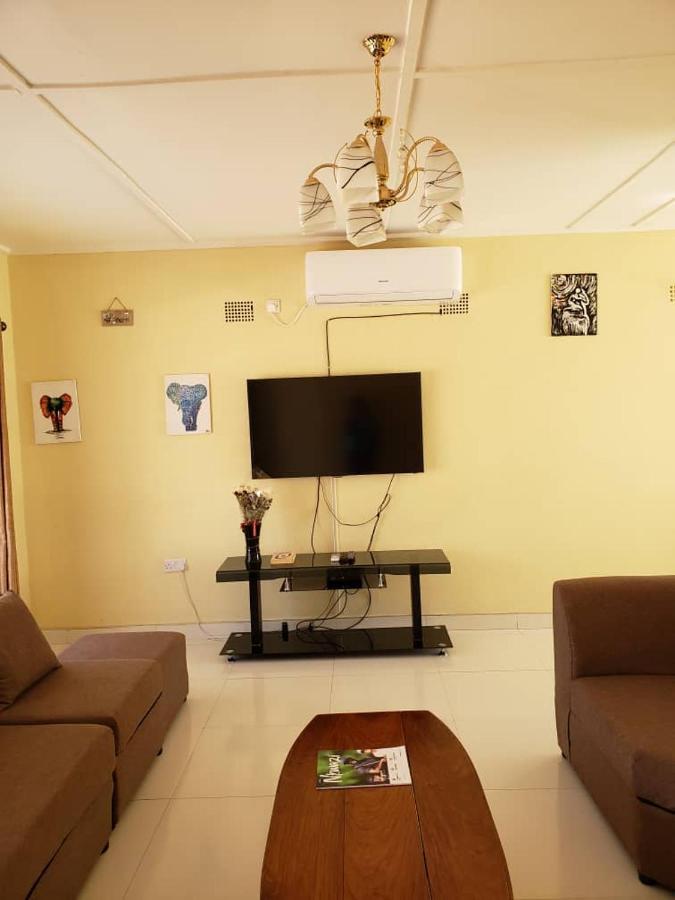 Kasuda Three Bedrooms House In Livingstone Exterior photo