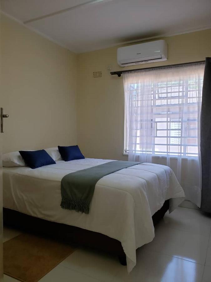 Kasuda Three Bedrooms House In Livingstone Exterior photo